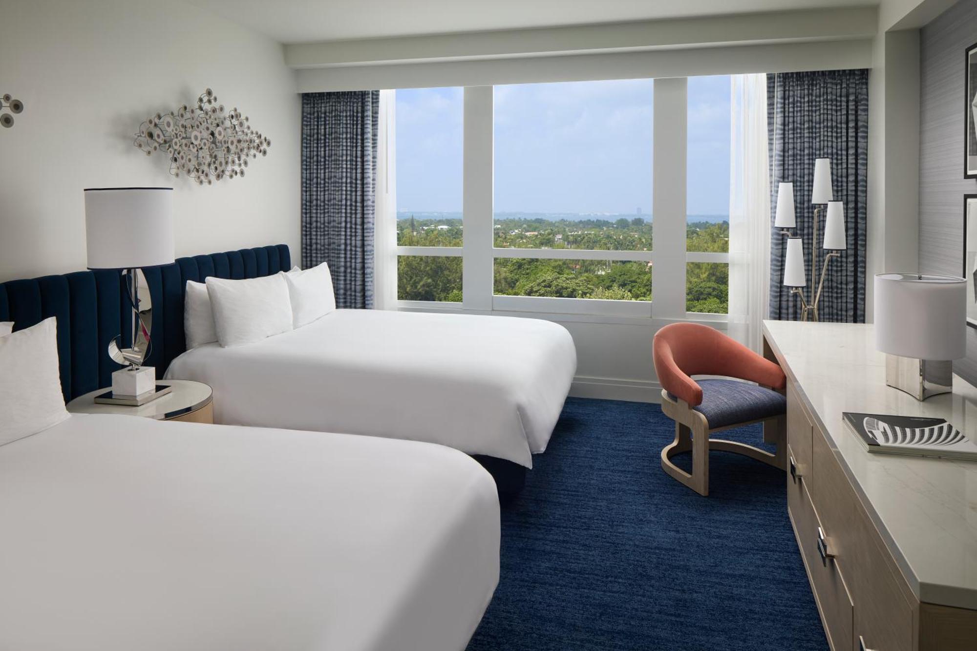 Deluxe Bay View Room Two Queen Beds,1531717036:JPEG
